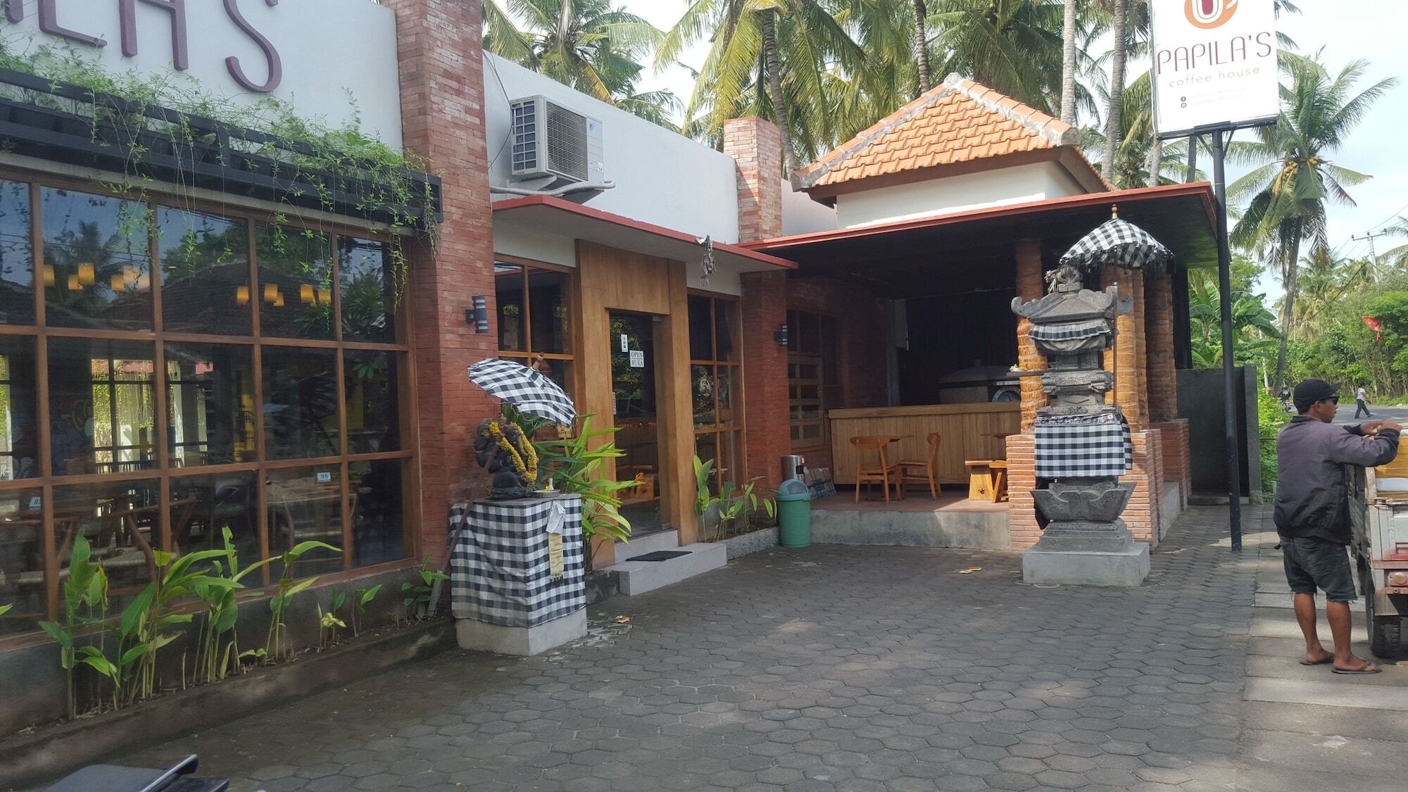努沙国王酒店 Batununggul 外观 照片